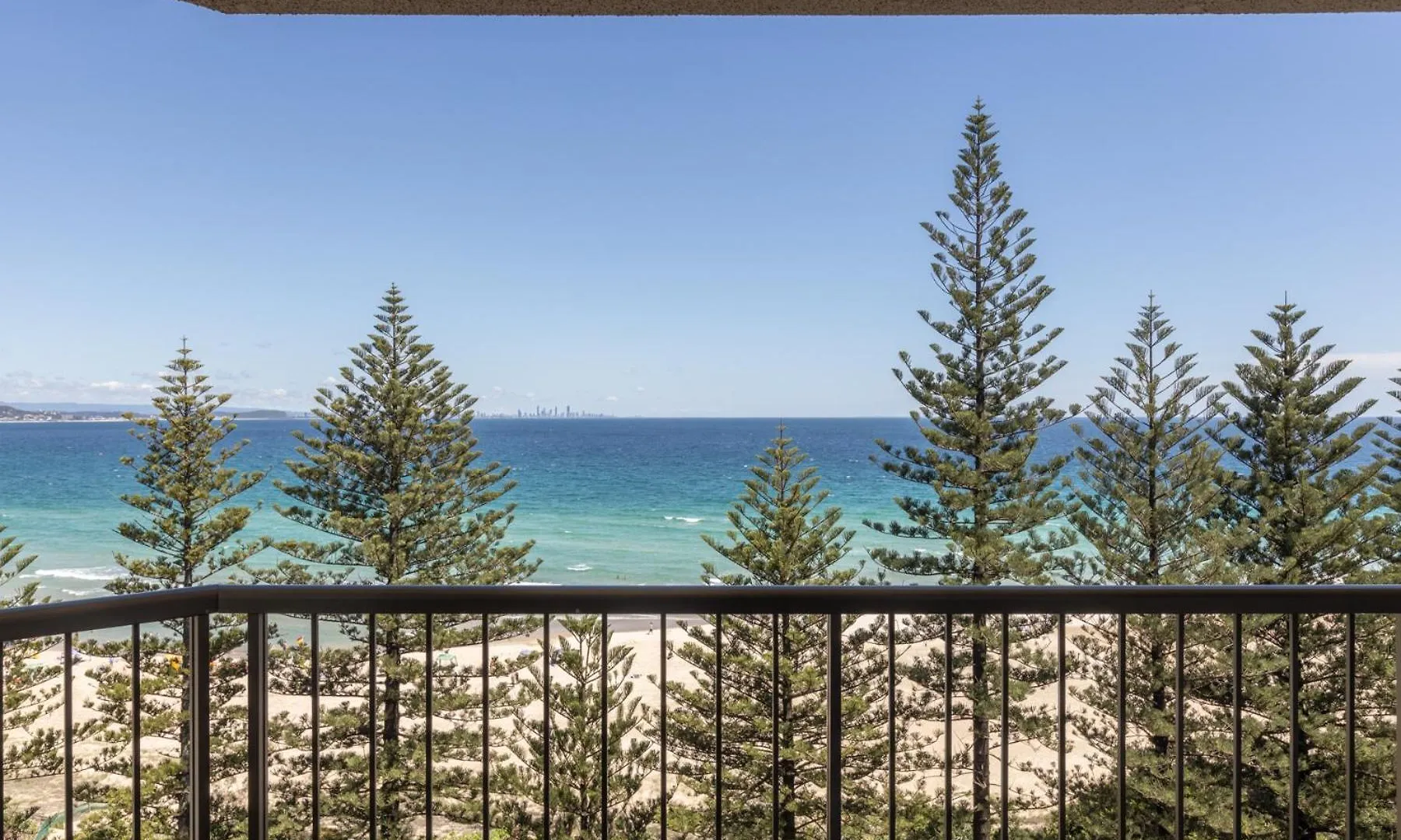 Lejlighedshotel Columbia Beachfront Apartments On Rainbow Bay Gold Coast