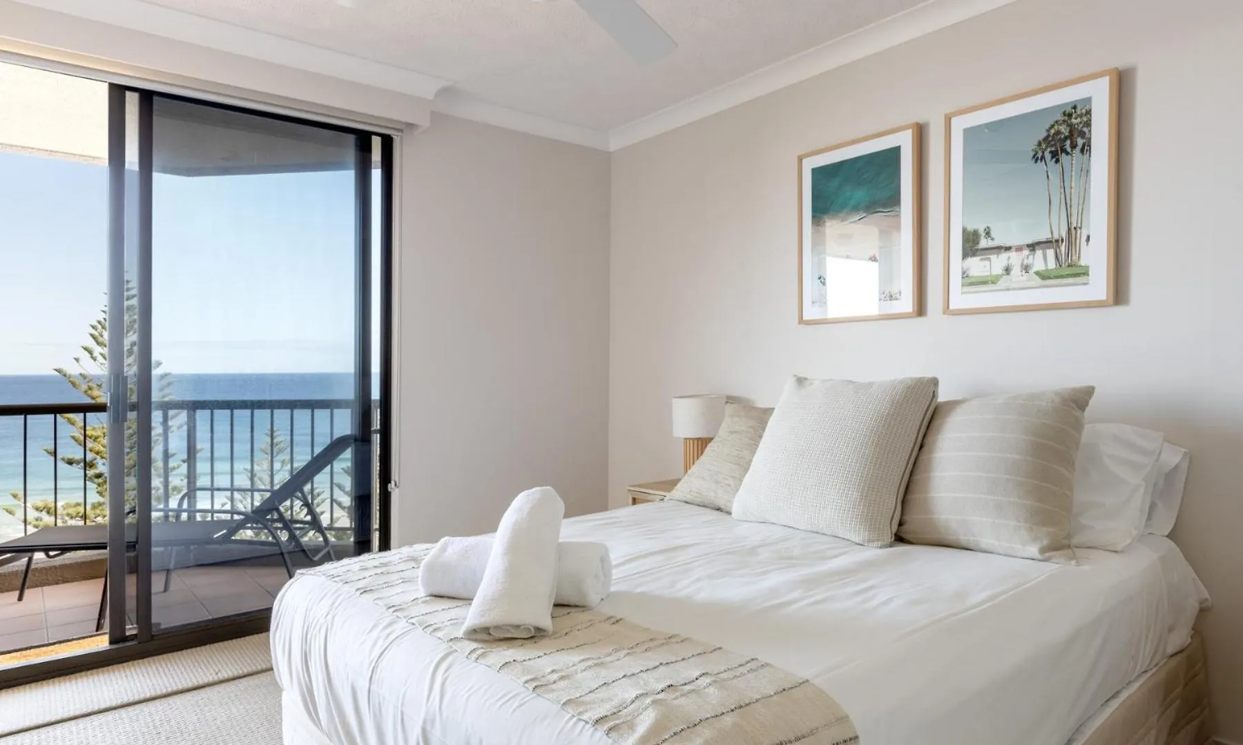 Columbia Beachfront Apartments On Rainbow Bay Gold Coast 4*,