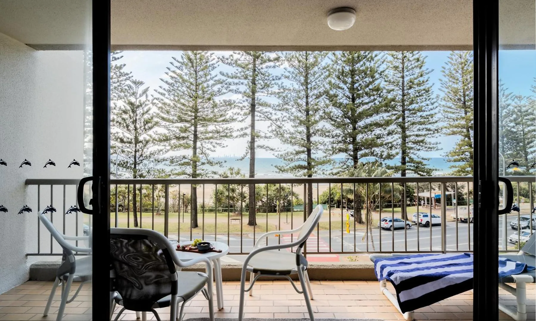 **** Aparthotel Columbia Beachfront Apartments On Rainbow Bay Gold Coast Australia