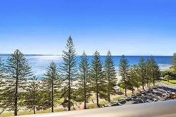 Columbia Beachfront Apartments On Rainbow Bay Gold Coast Aparthotel