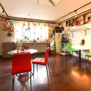 Comeinn Hongdae - Female Only Seoul